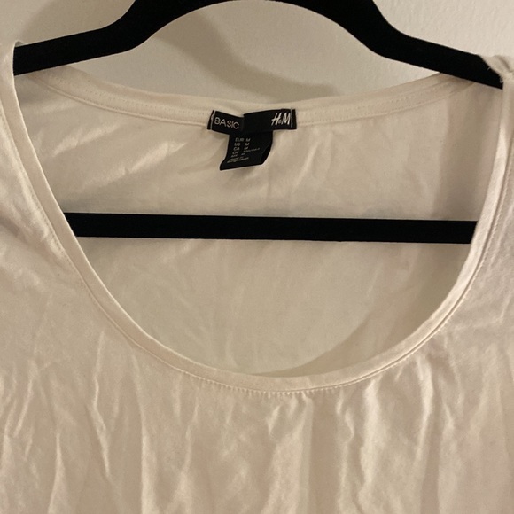 H&M Basic white t-shirt - Picture 2 of 3